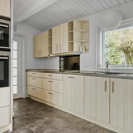 Lovely In With Kitchen